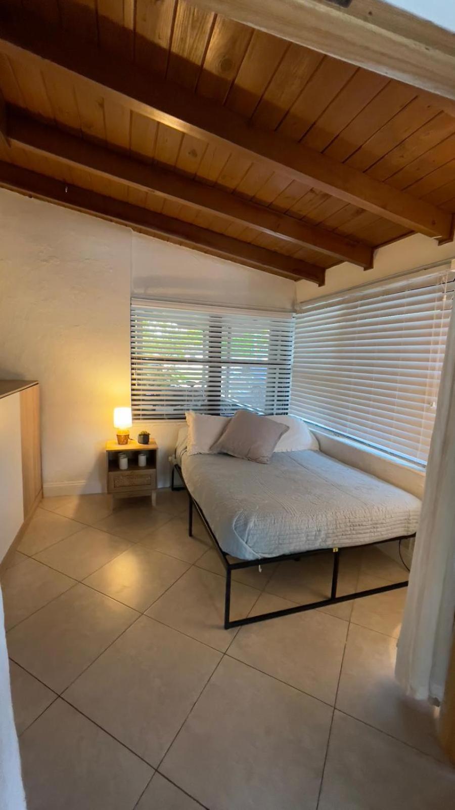 Pool House Heated Swimming Pool Family Getaway Cutler Bay