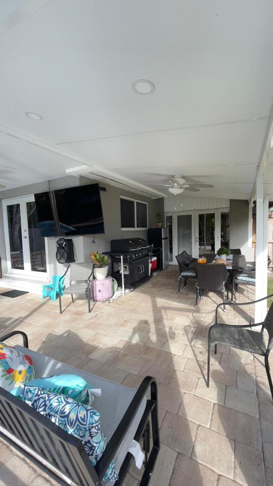 Pool House Heated Swimming Pool Family Getaway Holiday home Cutler Bay
