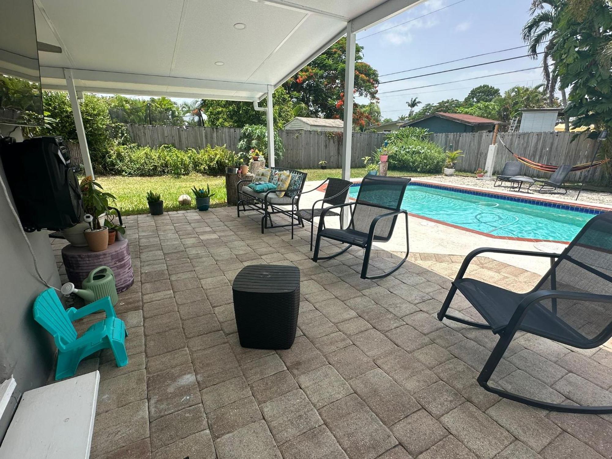 Pool House Heated Swimming Pool Family Getaway Cutler Bay