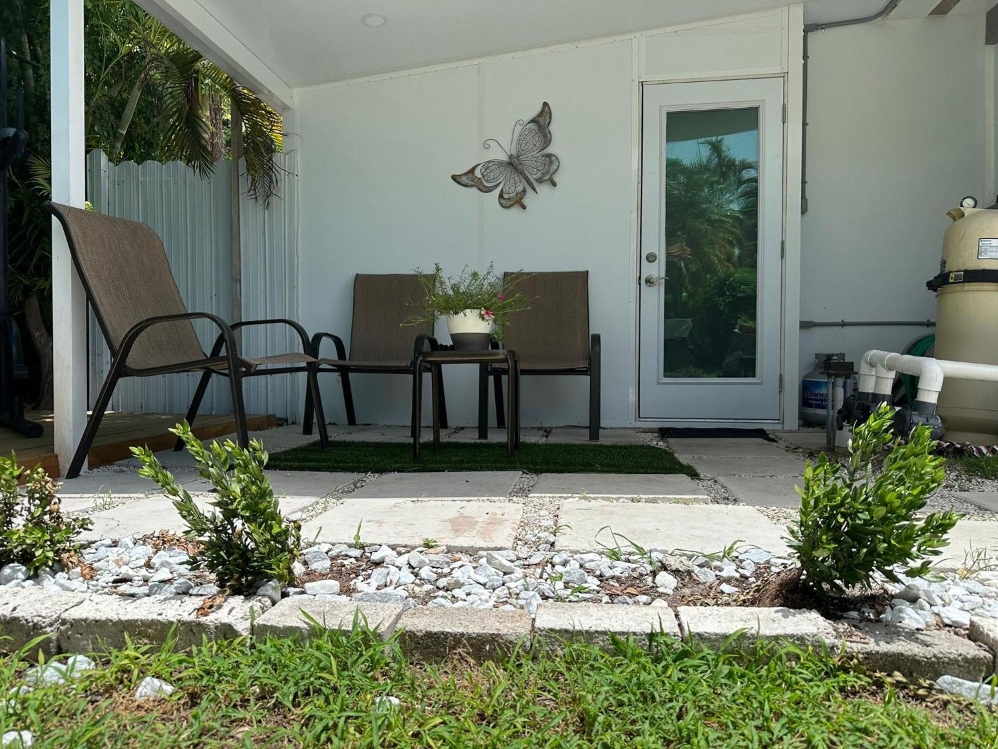 Pool House Heated Swimming Pool Family Getaway Holiday home Cutler Bay