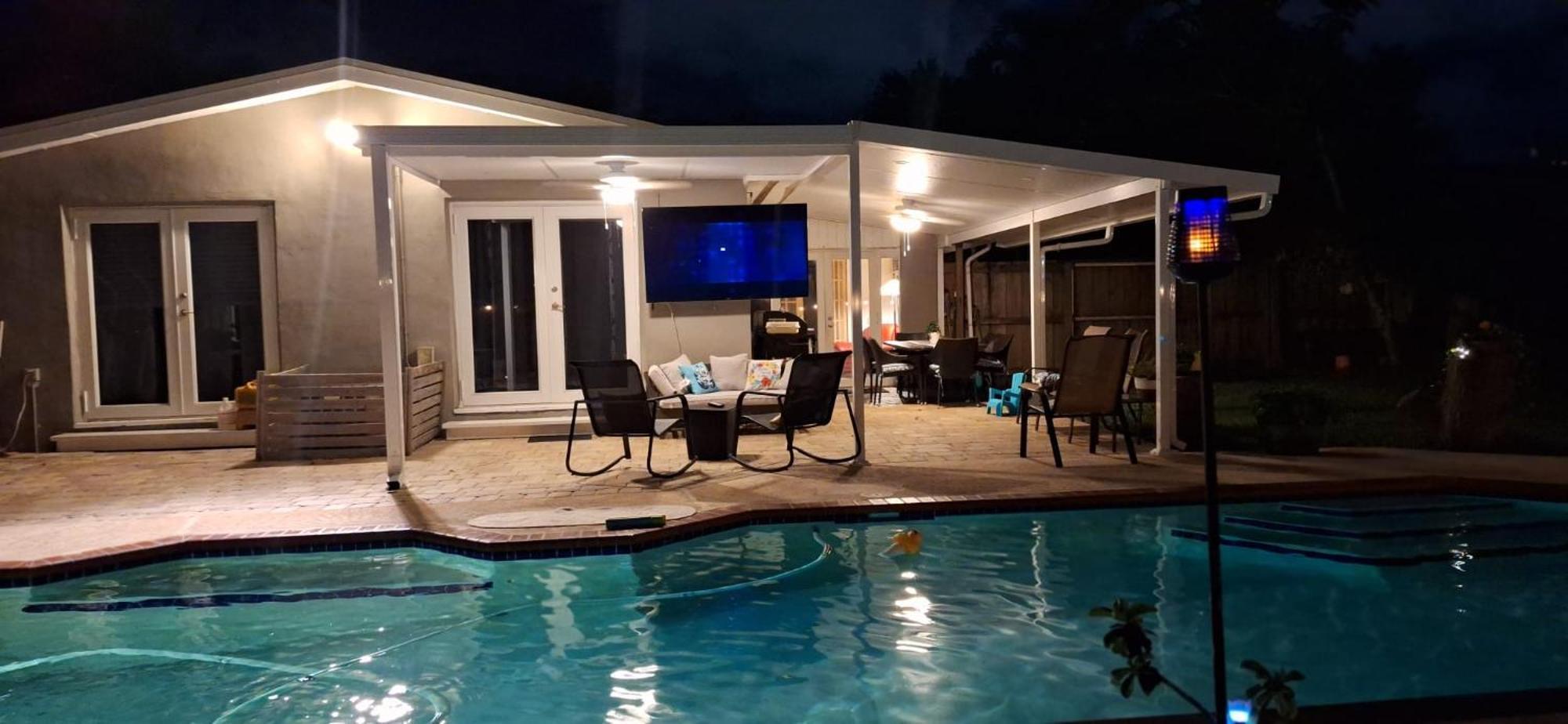 Pool House Heated Swimming Pool Family Getaway * Cutler Bay