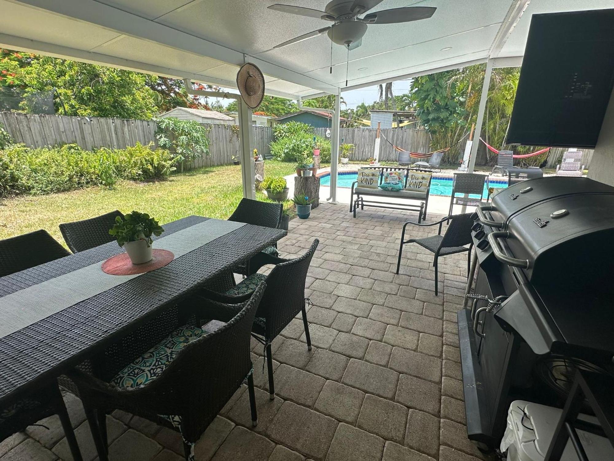Pool House Heated Swimming Pool Family Getaway Cutler Bay