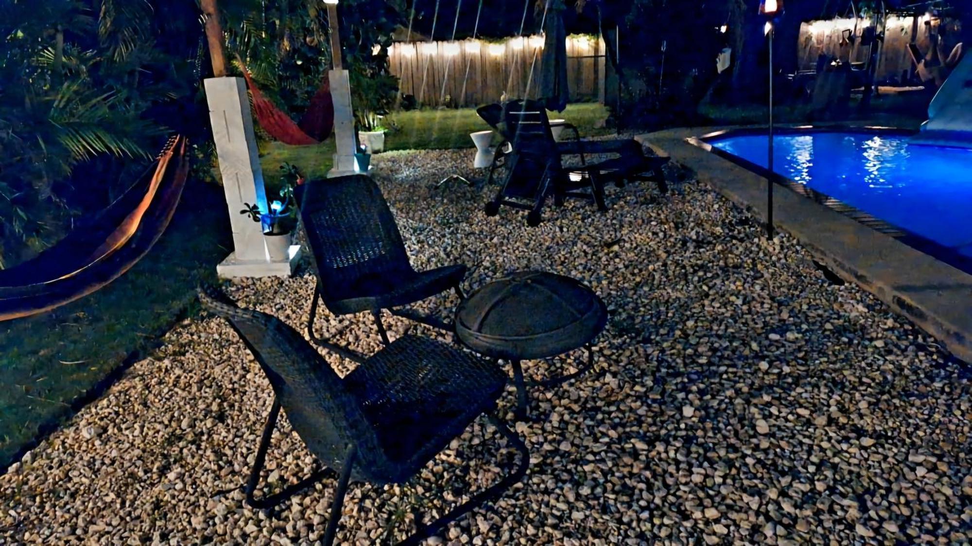 Pool House Heated Swimming Pool Family Getaway * Cutler Bay